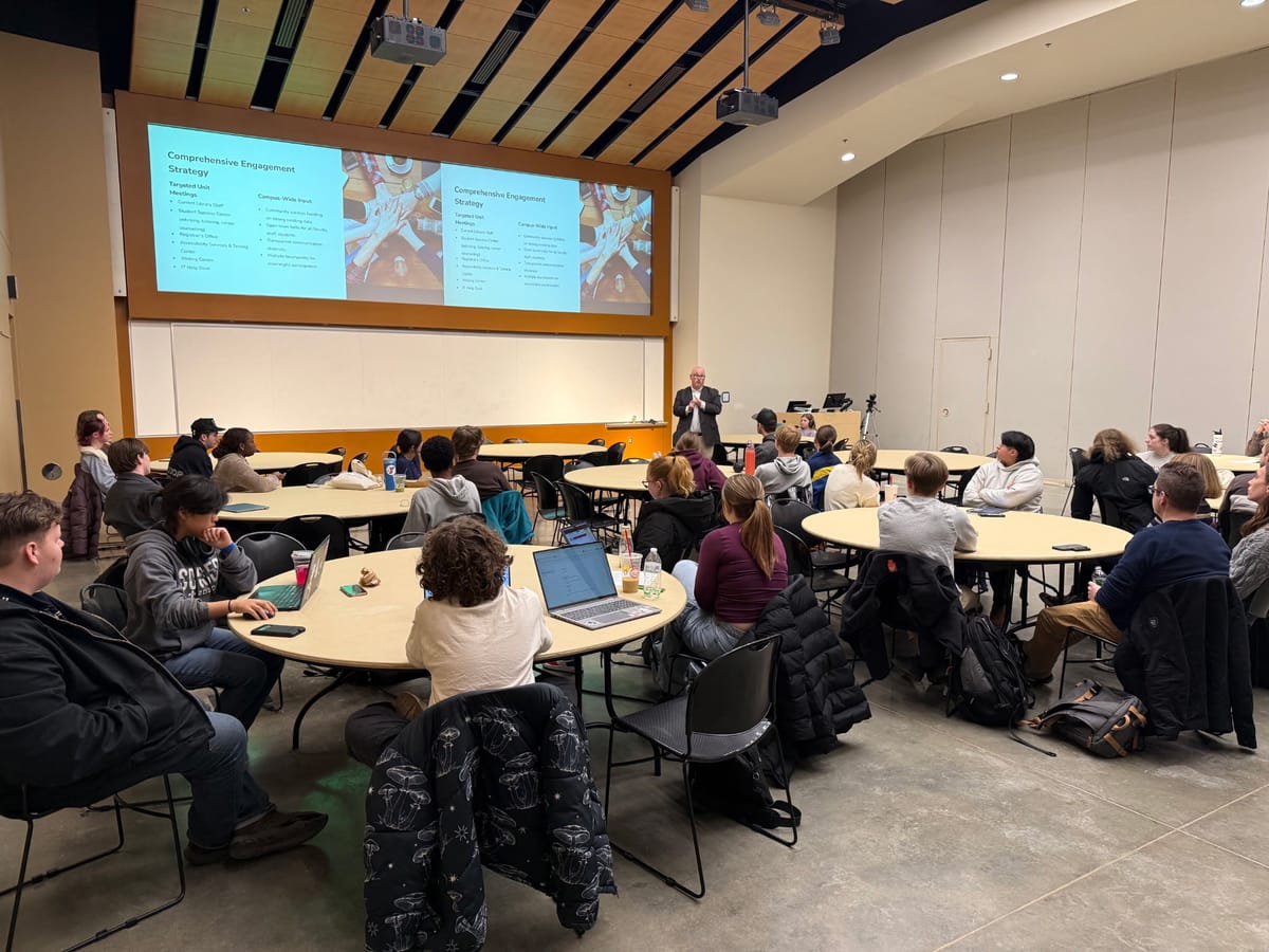 Students voice concerns at Library Task Force town hall