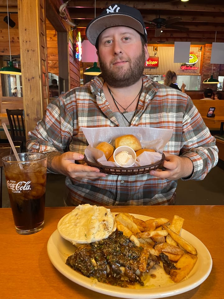 Out to Eat in Sioux Falls: Texas Roadhouse